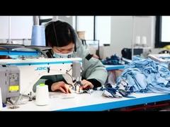 Video de producción del taller para muñecas personalizadas